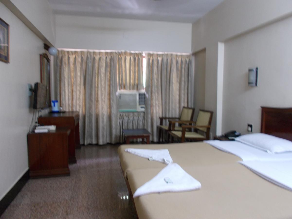 Biju'S Tourist Home Kochi Bagian luar foto